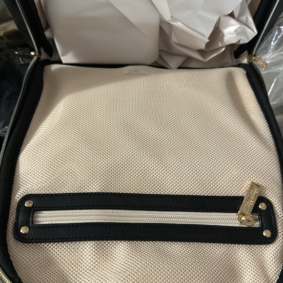 New Itzy Ritzy black plus diaper bag - Picture 4 of 5